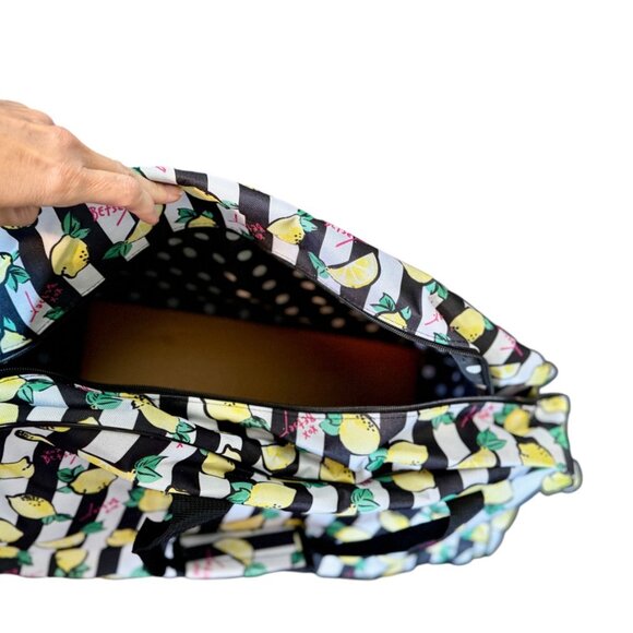 BESTY JOHNSON lemon print wheeled duffle bag NEW WITH TAGS - Picture 2 of 6